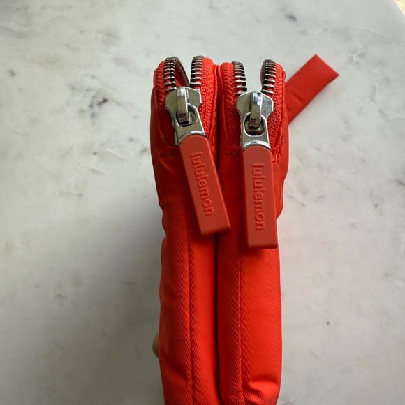 Lululemon Now and Always Pouch Puffy – Autumn Red – Excellent Condition - Picture 7 of 7